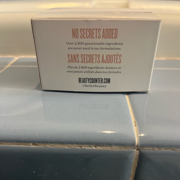 Beautycounter Tetrapeptide Supreme Cream - Picture 3 of 6